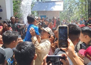 Kemhan dan Unhan Berhasil Temukan Total 132 Titik Bantuan Air untuk Rakyat, Prabowo: Ini Prestasi