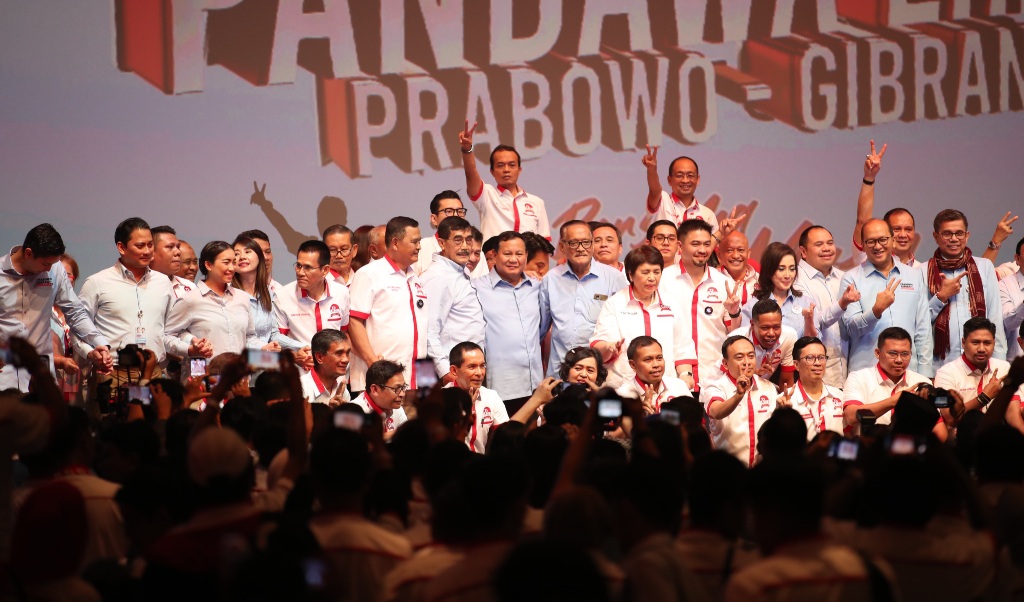 Prabowo Bicara Hubungannya dengan Luhut Ibarat 'Tom & Jerry': Sifat Kami Hampir Sama, Dibina untuk Menang Pertempuran