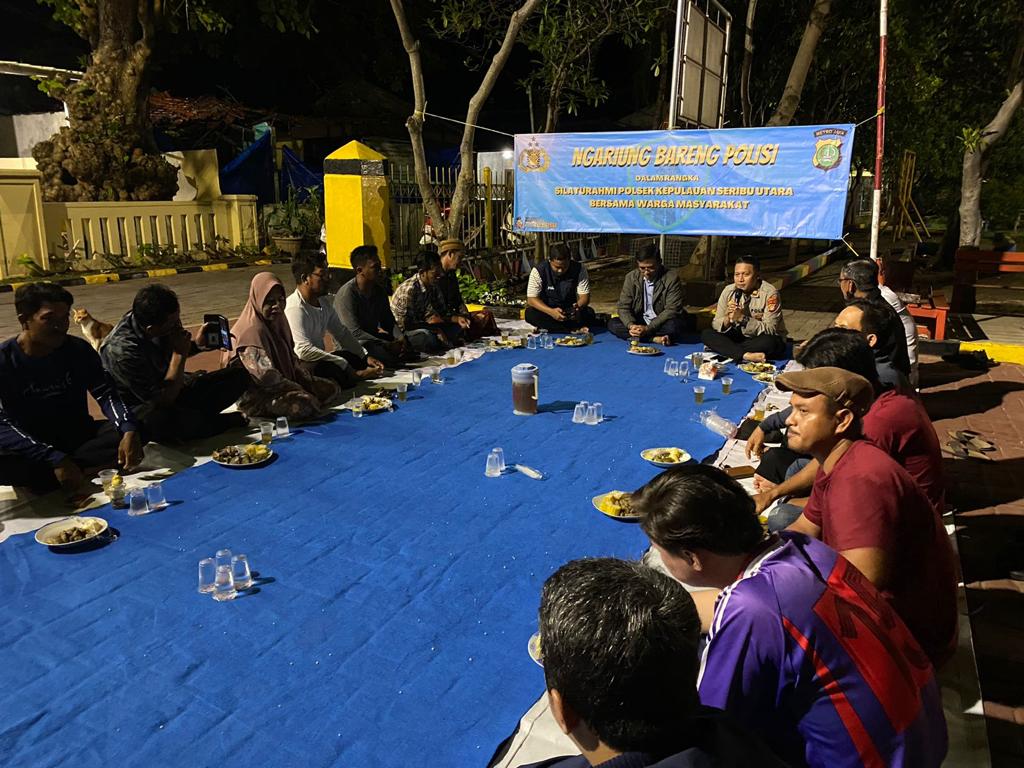 Diskusi Dengan Masyarakat, Polsek Kepulauan Seribu Utara Mengadakan "Ngariung Bersama Polisi"