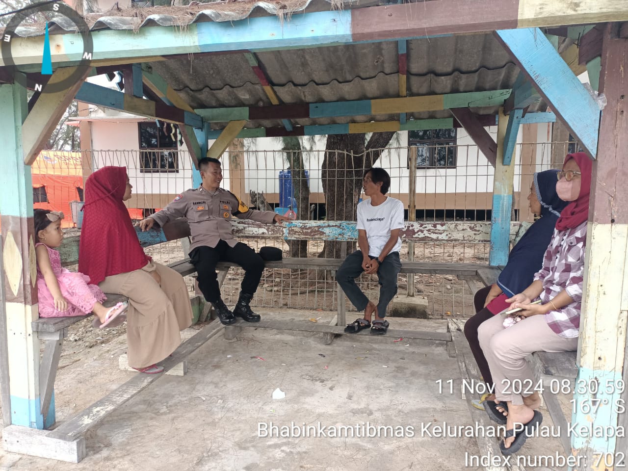 Bhabinkamtibmas Pulau Kelapa Ajak Ibu-Ibu Warga Pulau Bersama Cegah Tawuran Remaja