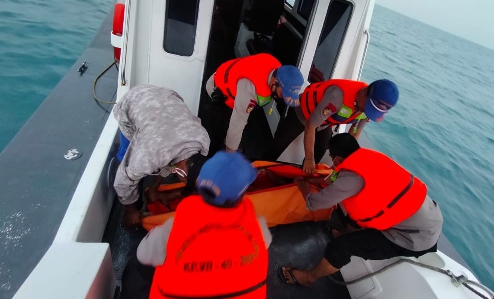 1 Korban Kapal Nelayan Terbalik di Perairan Pulau Damar, Ditemukan Polair Polres Kep Seribu Meninggal