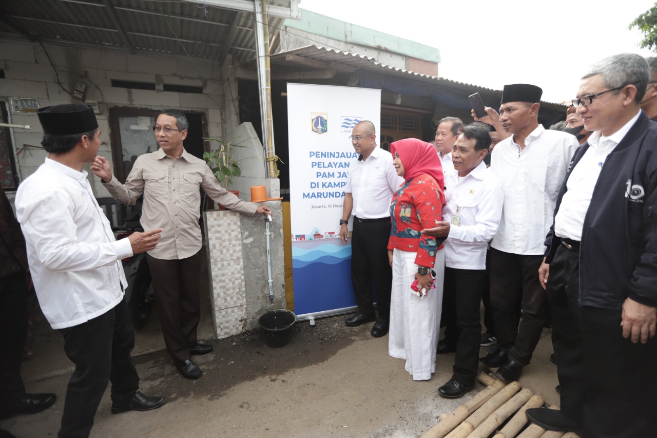 Heru Budi Hartono Tinjau Layanan Air Bersih PAM Jaya di Kampung Marunda Kepu