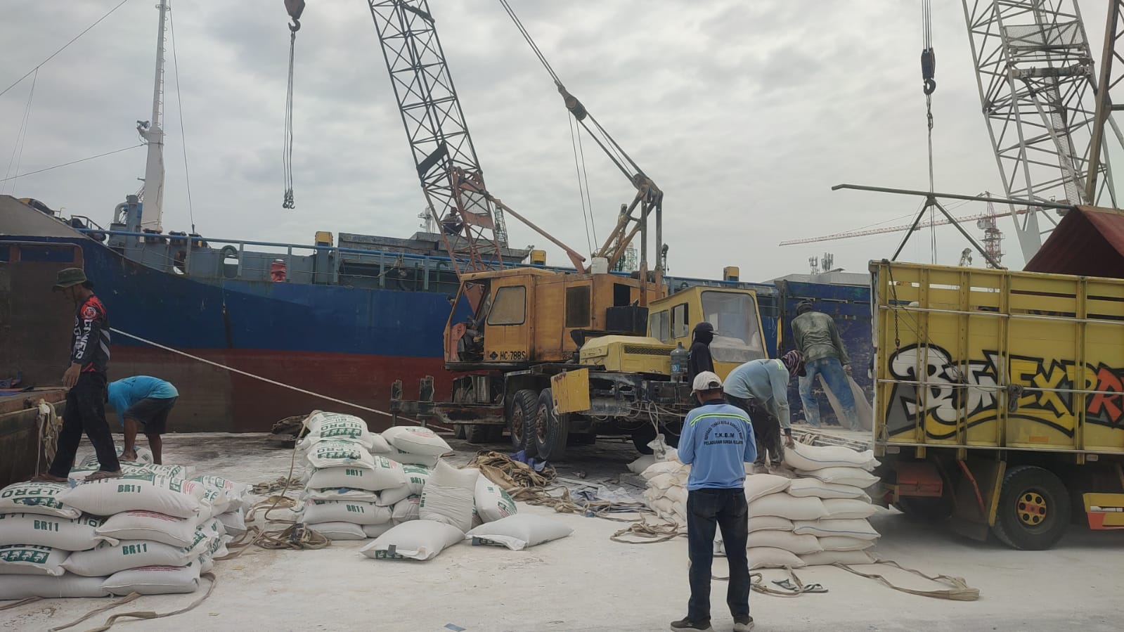 Pelindo Pastikan Aktivitas Sunda Kelapa Kembali Normal Setelah Genangan Rob