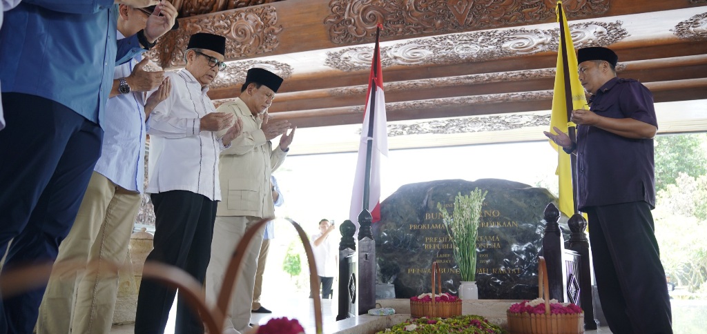 Ziarah ke Makam Bung Karno, Prabowo: Beliau Mempersatukan Kita