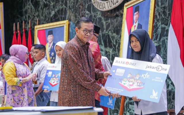 Bank DKI Salurkan KJP Plus Tahap I 2025 Untuk 707.622 Siswa