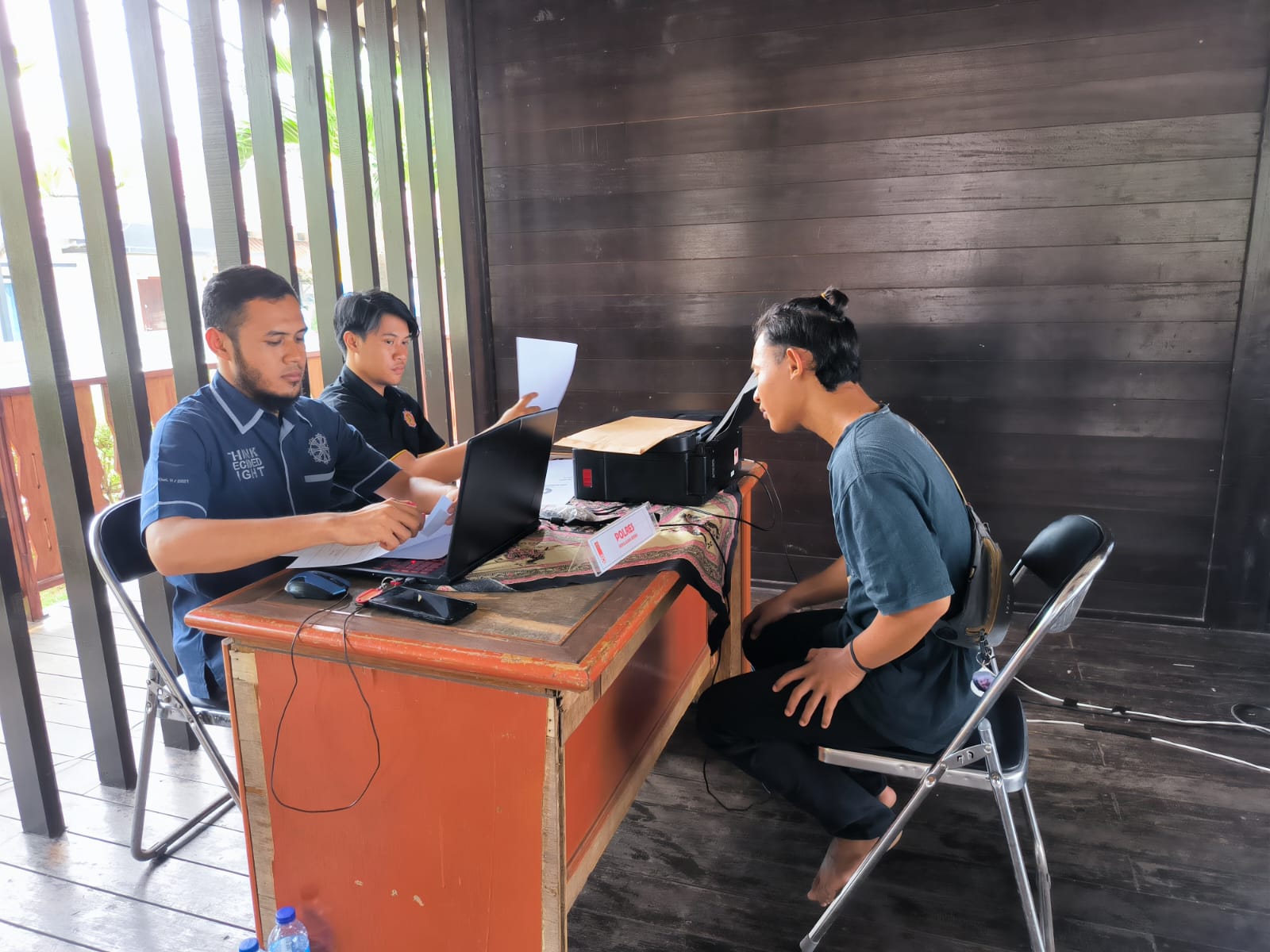 Pelayanan Terpadu Keliling (PTK) di RPTRA Amiterdam Pulau Untung Jawa: Fungsi Intelkam Polres Kepulauan Seribu Layani 50 Pembuatan SKCK