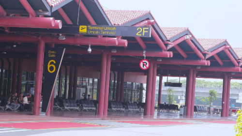 Buka Posko PPIU di Terminal 2F Bandara Soetta, Kemenhaj Cegah Jemaah Umrah Illegal