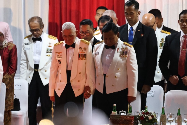 Kehangatan Prabowo dengan Jenderal Senior TNI Try Sutrisno