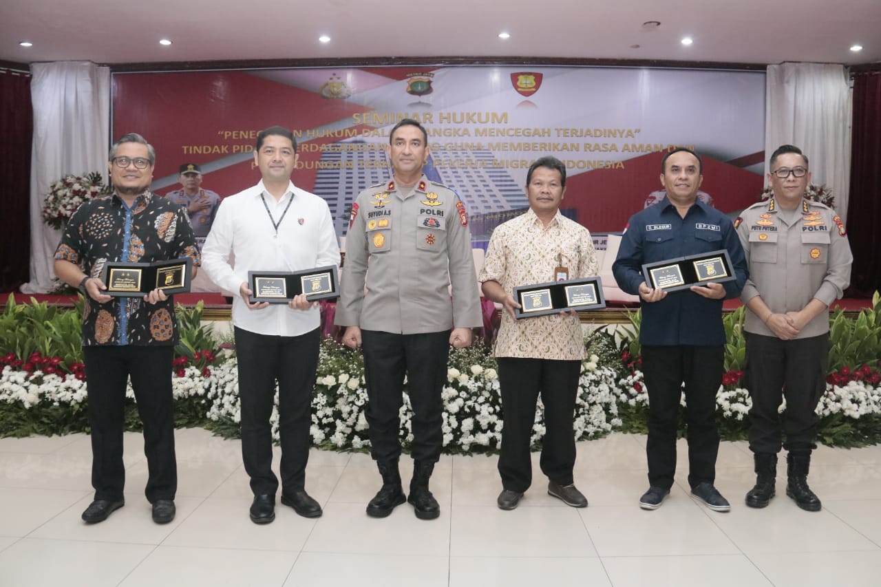 Tingkatkan Penegakan Hukum Tindak Pidana Perdagangan Orang (TPPO), Bidkum Polda Metro Jaya Gelar Seminar Hukum