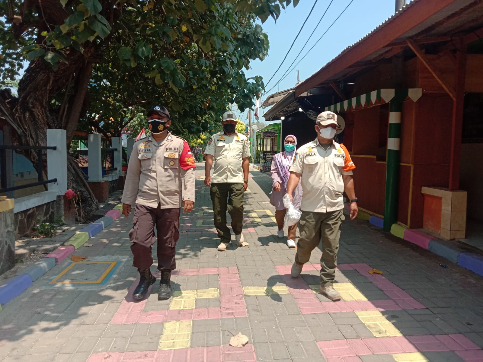 11 Pelanggar ProKes di Sanksi oleh Tim Ops Yustisi Polsek Kep Seribu Selatan