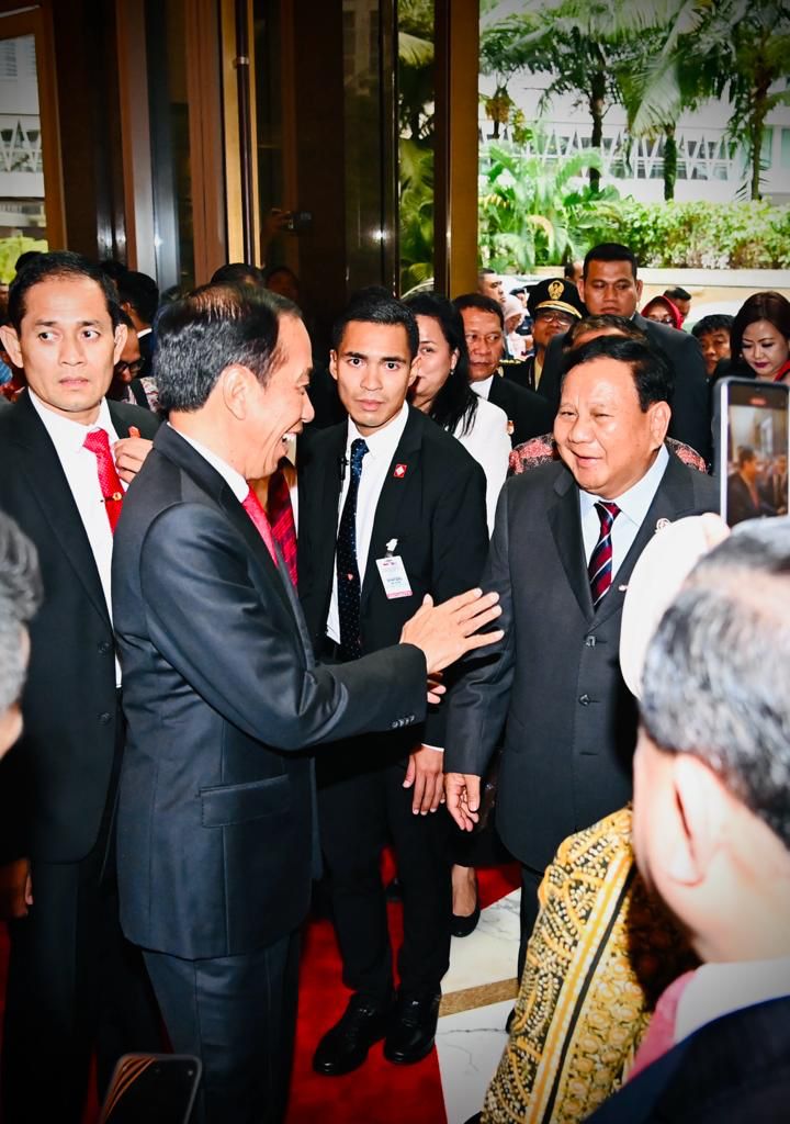 Prabowo Sambut Kedatangan Jokowi Kunker di Malaysia