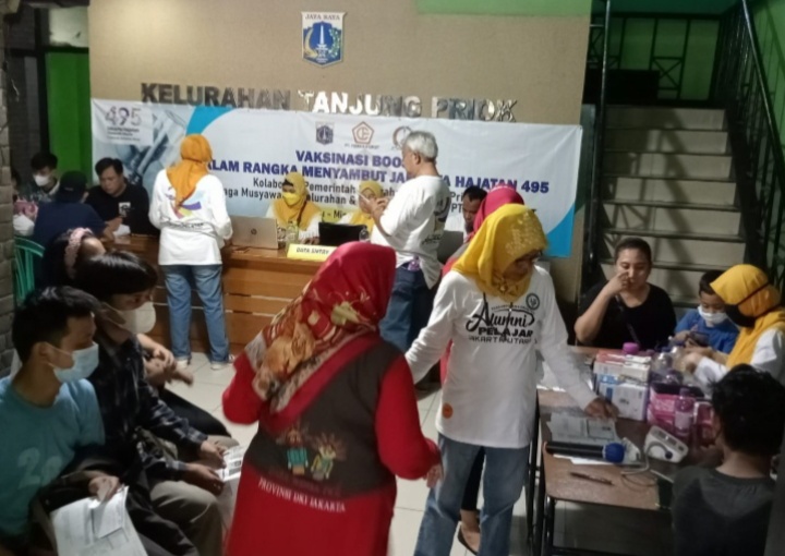 Perkapju Bersama LMK dan Kelurahan Tanjung Priok Gelar Bakti Sosial