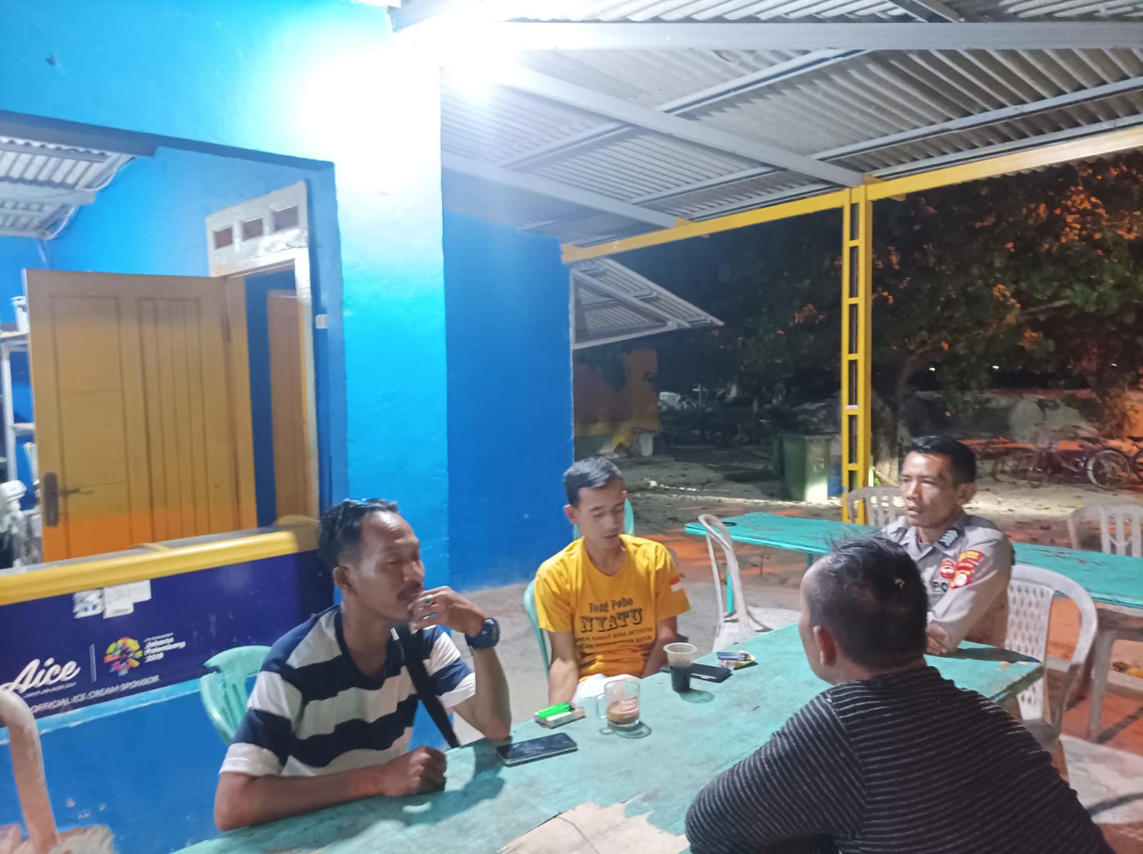 Patroli Malam Perintis Presisi: Antisipasi Gangguan Kamtibmas dan Edukasi Pasca-Pemilu di Pulau Kelapa