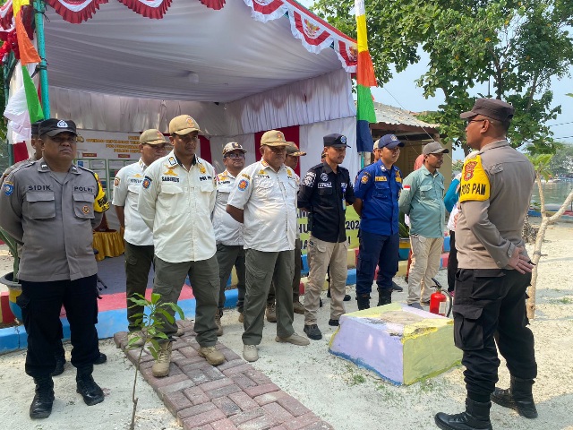 Polsek Kepulauan Seribu Selatan Gencarkan Pengamanan OPS Lilin Jaya 2023 di Pospam Pulau Tidung Menjelang Tahun Baru 2024