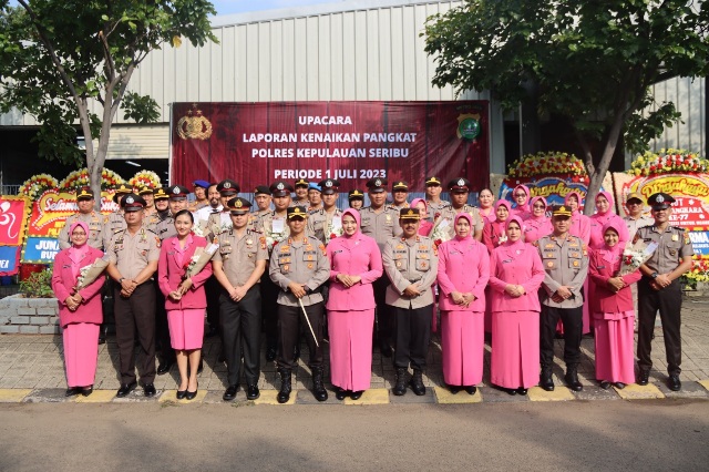 Polres Kepulauan Seribu Gelar Upacara Korps Raport Kenaikan Pangkat Anggota Polri