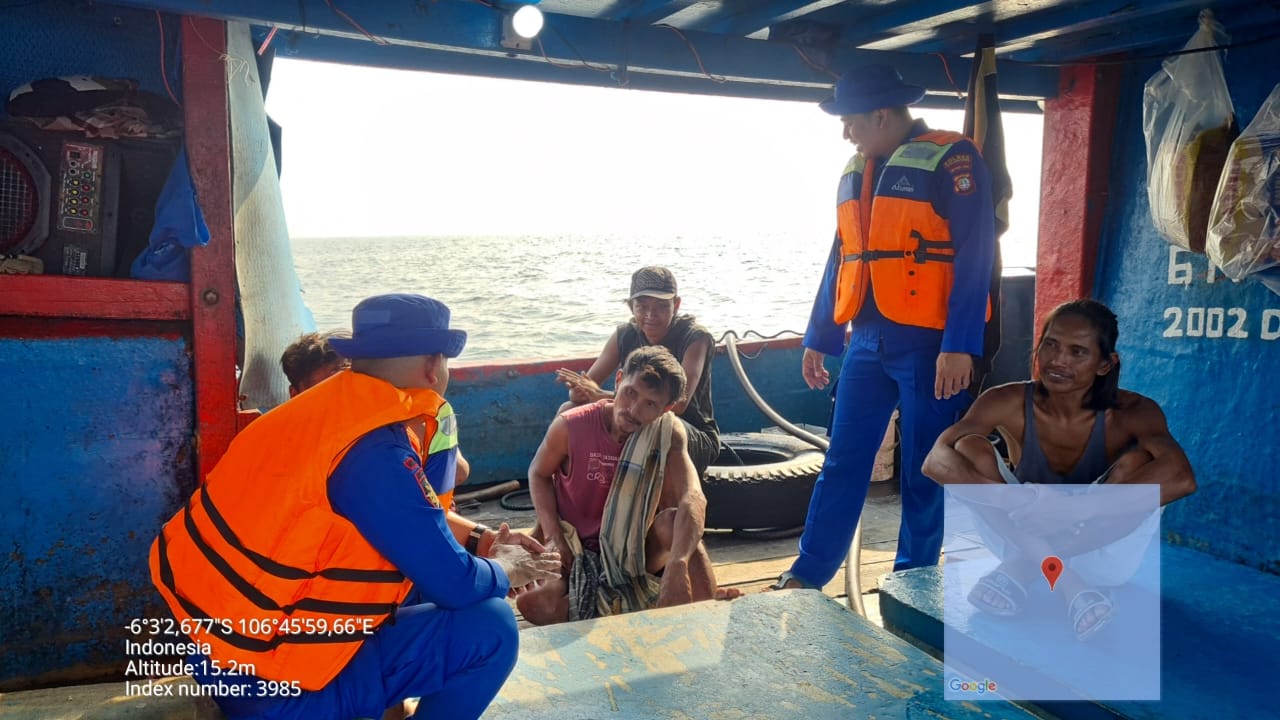 Tim Patroli Polair Polres Kepulauan Seribu Menjaga Keamanan Perairan Pulau Untung Jawa