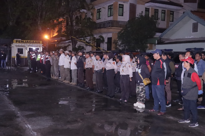 KAPOLRES METRO JAKARTA UTARA PIMPIN APEL PATROLI SKALA BESAR