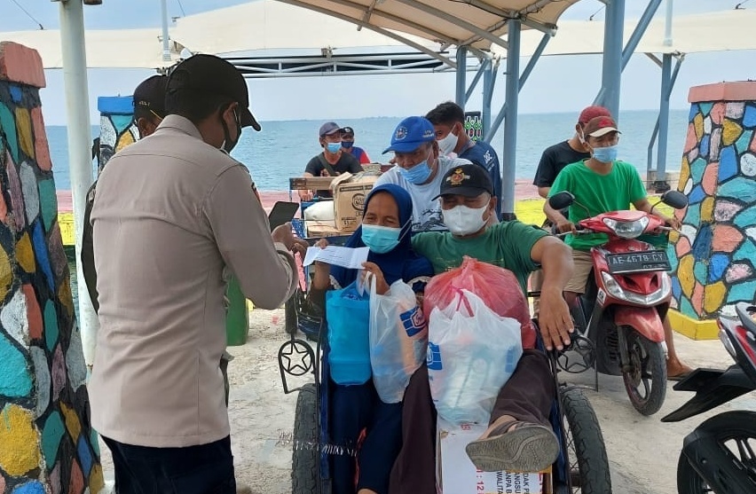 Tiba di Pulau Untung Jawa, 24 Warga Tunjukkan Sertifikat Vaksin