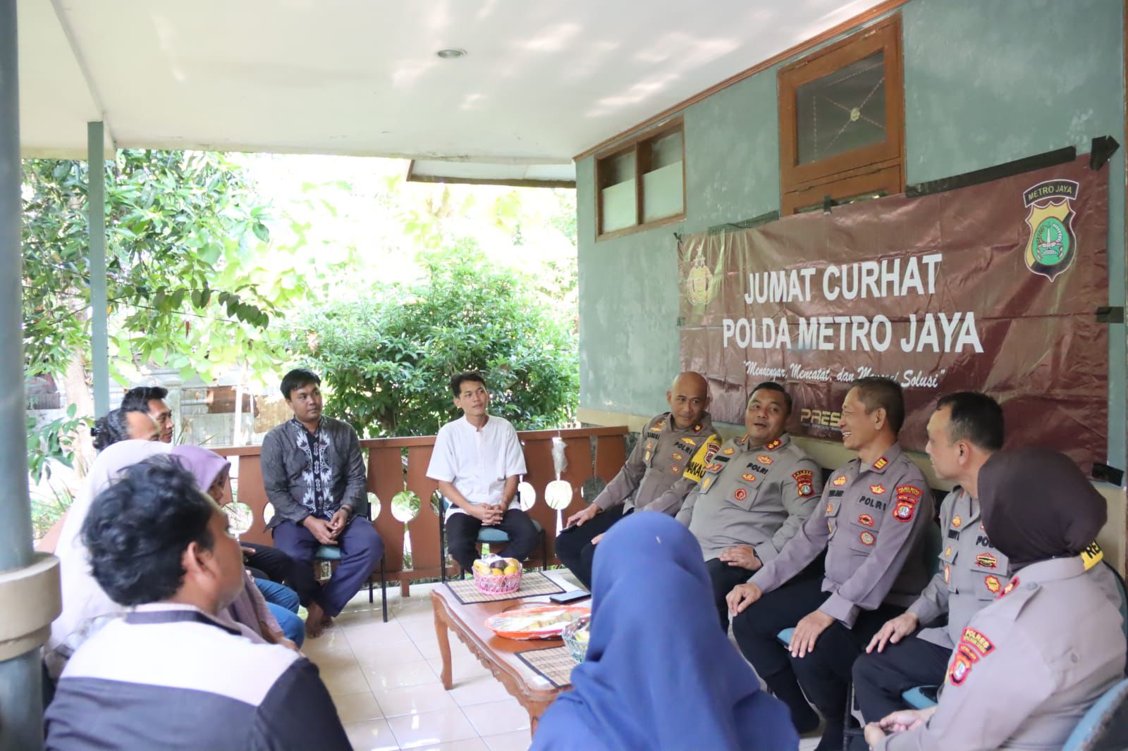 Kapolres Kepulauan Seribu Laksanakan Giat Jumat Curhat di Pulau Pari, Himbau Masyarakat Jaga Kondusifitas Jelang Pilkada 2024