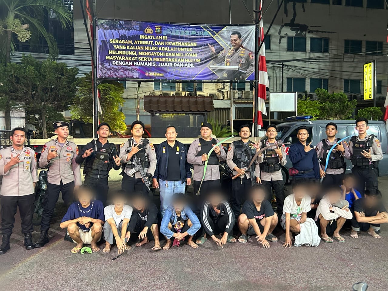 Tim Patroli Perintis Polrestro Jakbar Gagalkan Aksi Tawura, 10 Remaja berikut Sajam Diamankan