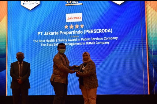 Jakpro Raih Penghargaan Safety Excellence Award 2022