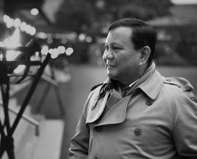 SPIN: Prabowo Unggul secara Head to Head, Jalan Tengah Polarisasi
