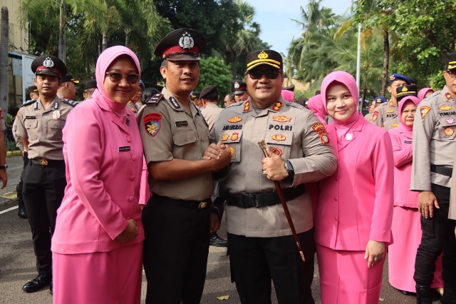 Upacara Kenaikan Pangkat Anggota Polres Kepulauan Seribu Periode 01 Juli 2025 Berlangsung Khidmat