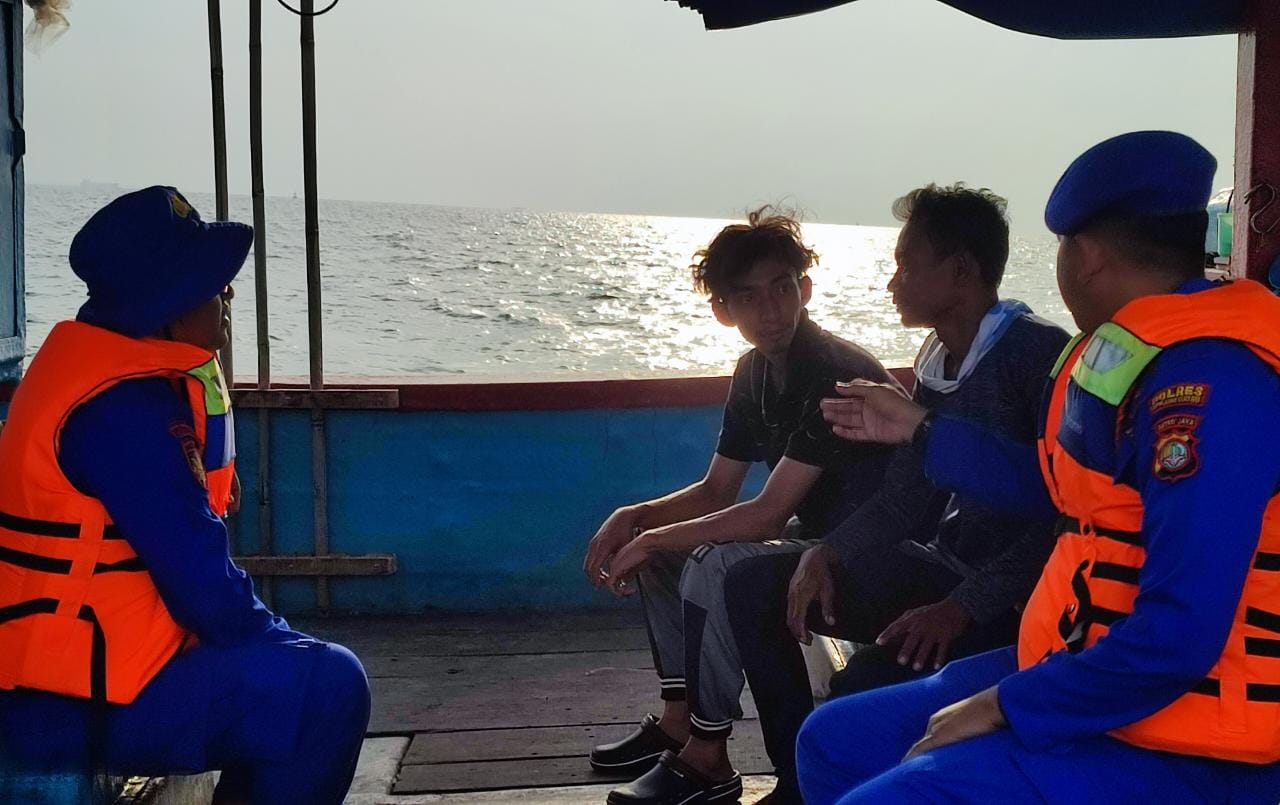 Satuan Polair Polres Kepulauan Seribu Giat Patroli Laut di Perairan Pulau Ayer untuk Cegah Kejahatan