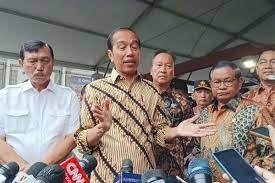 Jokowi Minta Cari Sumber Pakaian Bekas Impor yang Dijual di Tanah Air