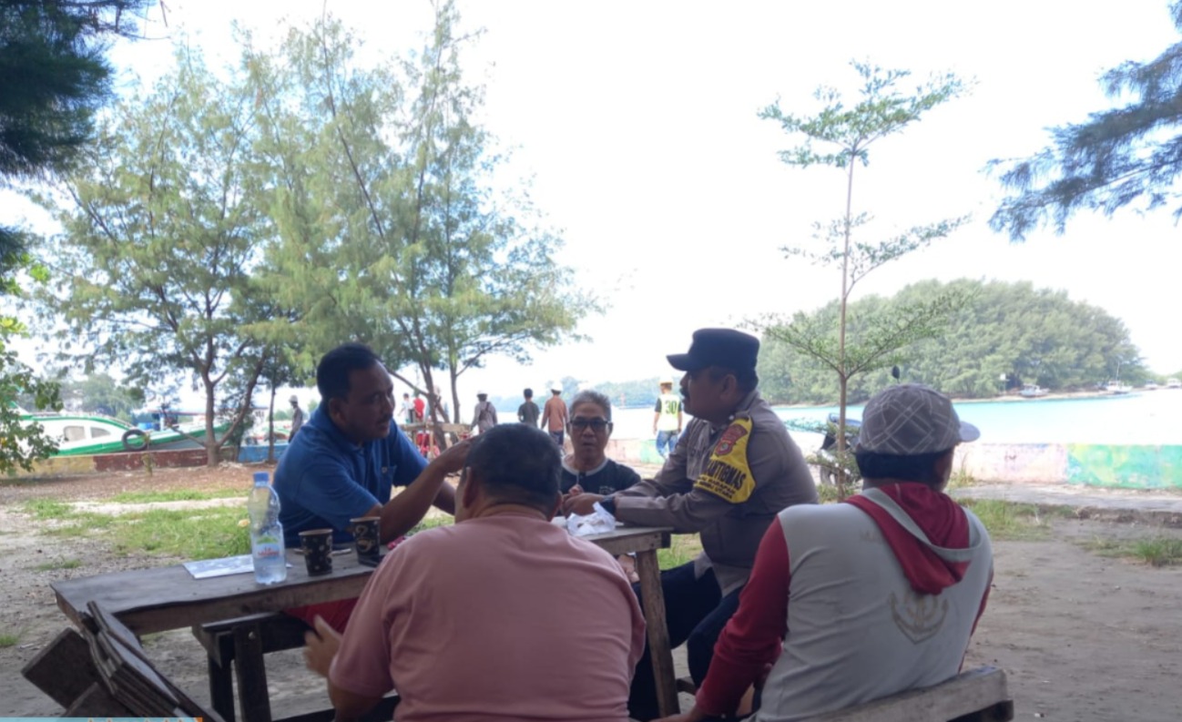 Cegah Premanisme, Bhabinkamtibmas Pulau Harapan Jalin Kerja Sama dengan Tokoh Masyarakat