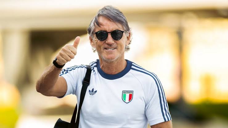 Batal Tunjuk Pirlo, Italia Resmi Kembalikan Roberto Mancini sebagai Pelatih