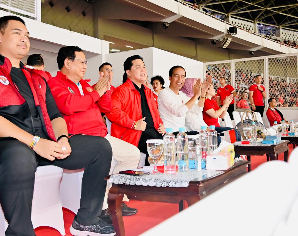 Momen Akrab Prabowo Nonton Pertandingan Indonesia vs Argentina Bersama Jokowi dan Erick Thohir