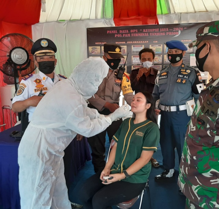 Penumpang Bus Dari Luar Kota di Terminal Tanjung Priok Jakut, Diswab Test Antigen