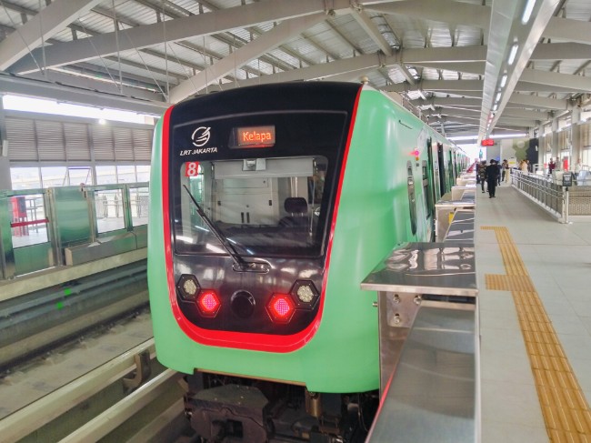 Diresmikan Prabowo, LRT Jakarta Siap Beroperasi Untuk Masyarakat Umum