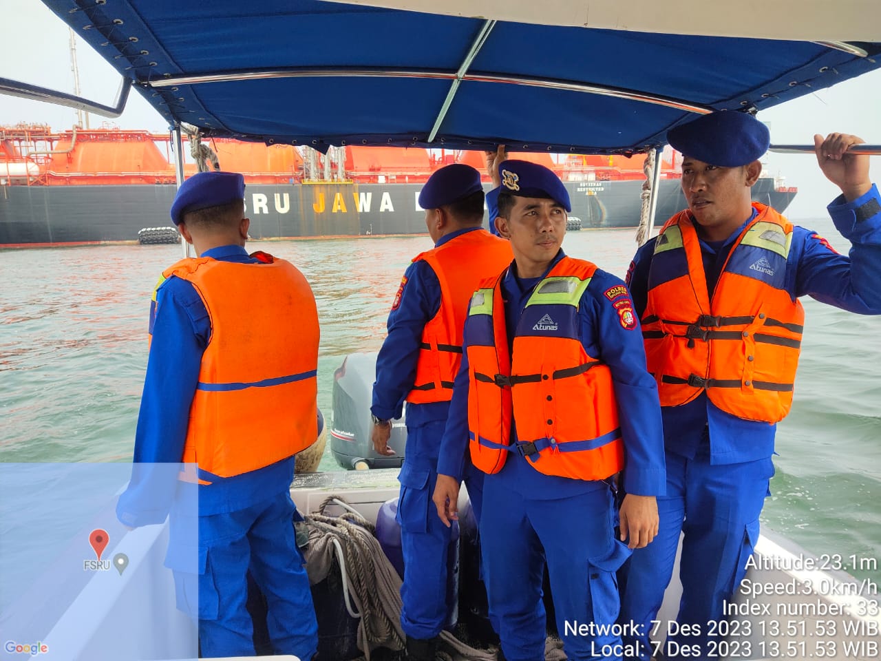 Team Patroli Satpolair Polres Kepulauan Seribu Lakukan Giat Patroli Laut Dialogis di Perairan Pulau Panggang