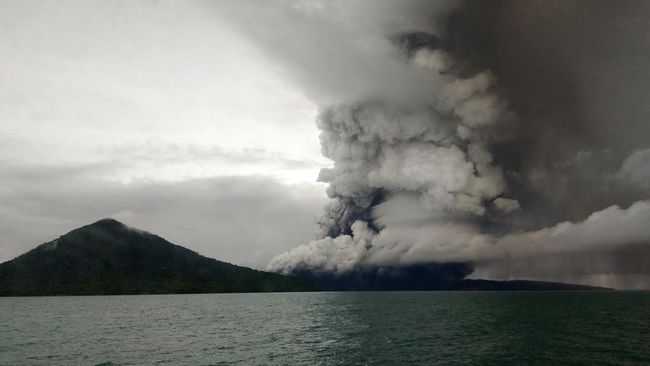 Gunung Anak Krakatau Erupsi 18 Kali, Aktivitas Vulkanik Terjadi Sejak Dini Hari