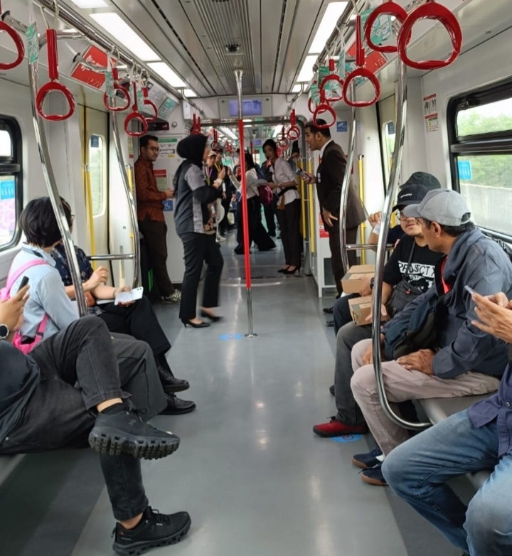 Jakpro Uji Coba LRT Kelapa Gading–Manggarai Jelang Operasional Penuh