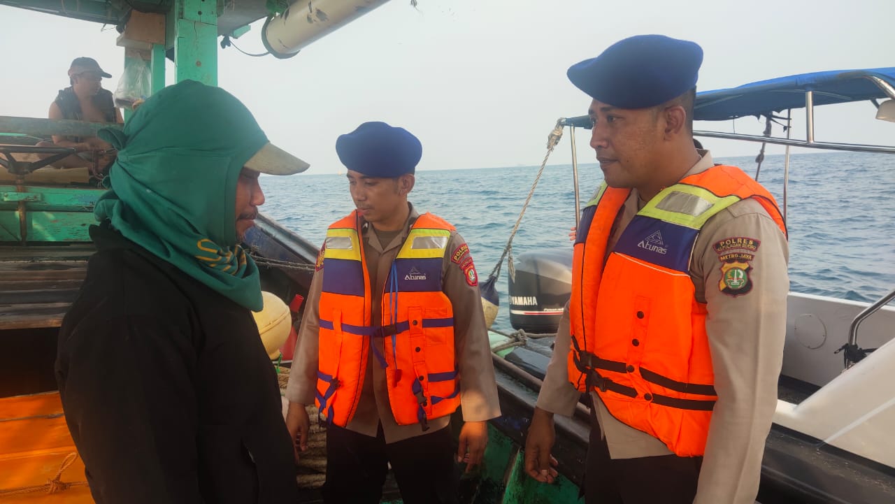Satuan Polair Polres Kepulauan Seribu Gencar Patroli Laut demi Keamanan Perairan Pulau Damar