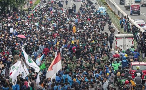 Demo Mahasiswa, Empat Rute Transjakarta Disetop Sementara