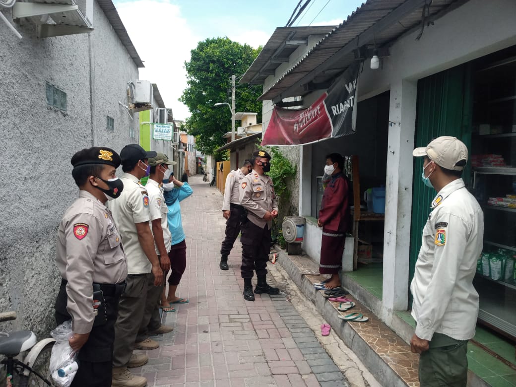 Ops Yustisi Gabungan Polsek Kep Seribu Selatan di 3 Pulau Dapati 8 Pelanggar