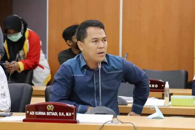 Komitmen Perjuangkan Tarif Transjakarta Gratis, Adi Kurnia : APBD DKI Terbesar