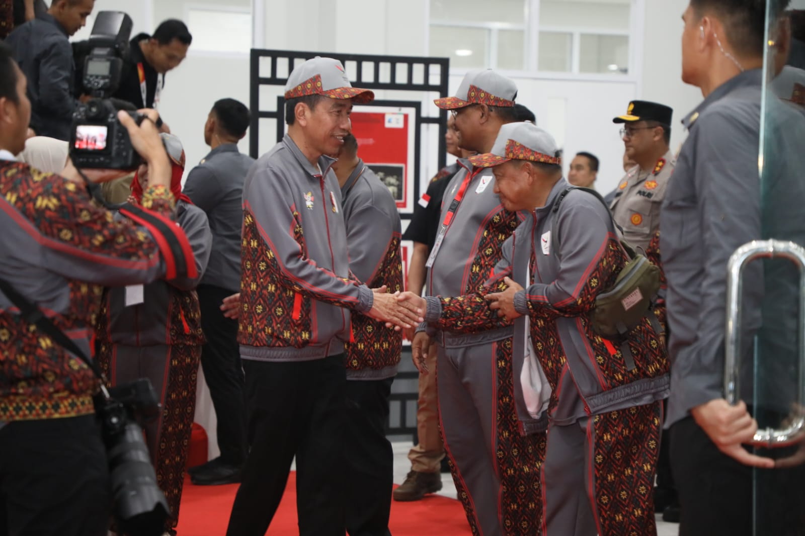 Mendagri Tito Dampingi Presiden Jokowi Buka PON XXI di Banda Aceh