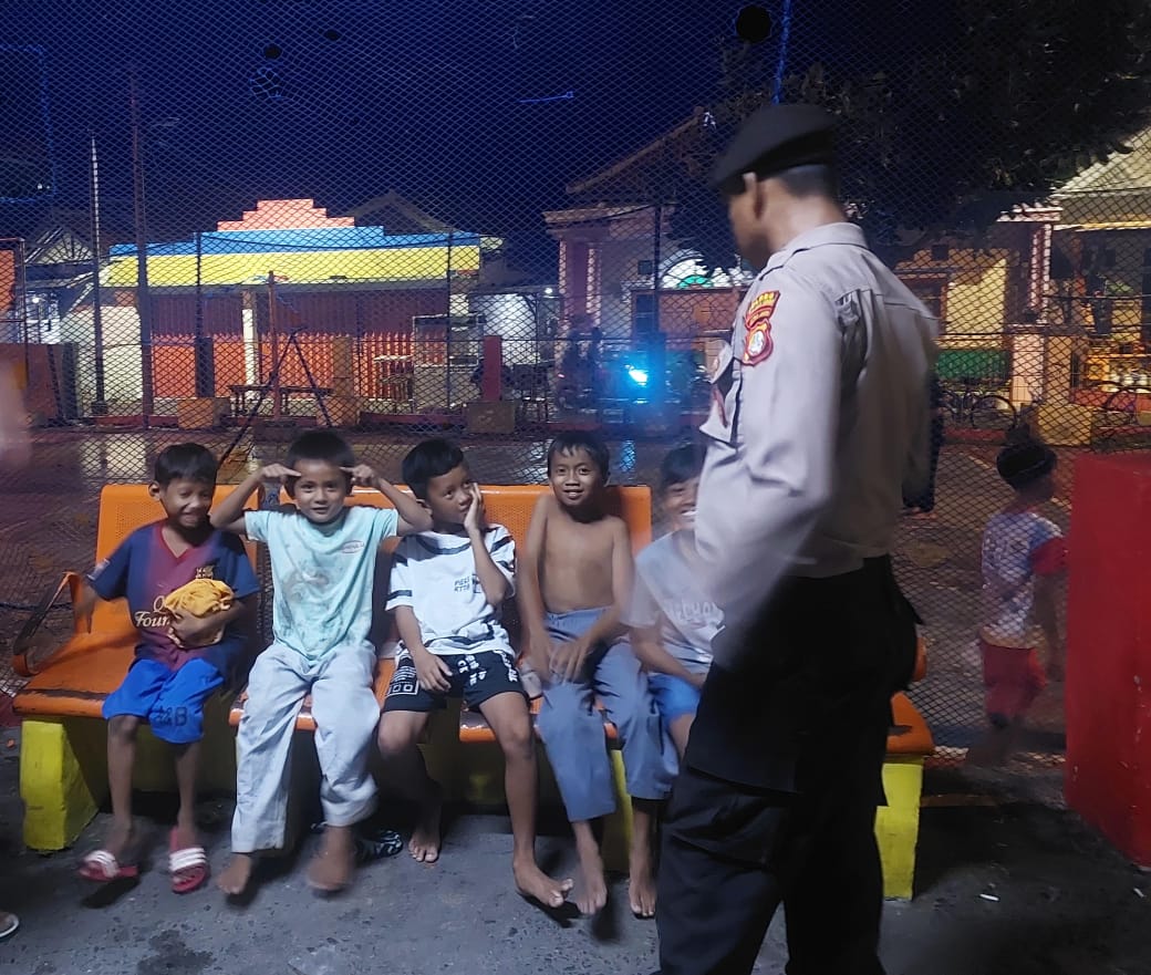 Patroli Malam Perintis Presisi Polsek Kepulauan Seribu Utara: Antisipasi Gangguan Kamtibmas dan Edukasi Remaja