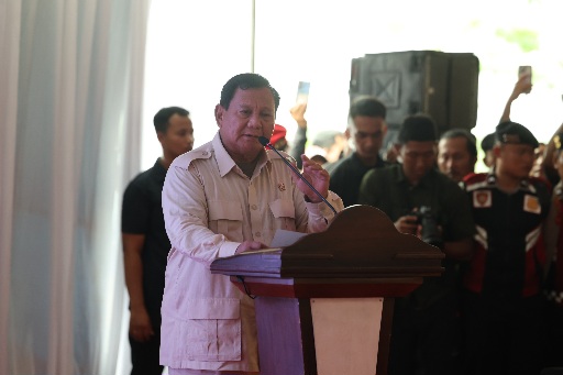 Prabowo Tugaskan Unhan RI Kaji Solusi Rumah Warga yang Terdampak Naiknya Air Laut