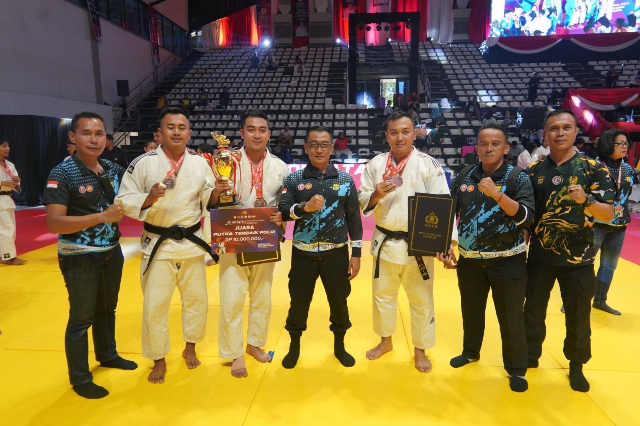 Polda Metro Jaya Raih Juara Umum Judo Kapolri Cup 2024