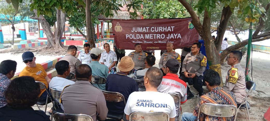 Kapolres Kepulauan Seribu Gelar Jumat Curhat di Pulau Untung Jawa, Serap Aspirasi dan Beri Solusi  