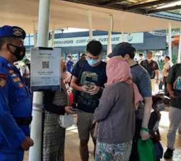 Sebanyak 238 Penumpang Kapal ke Pulau Seribu Jalani Scan PeduliLindungi di Dermaga Marina Ancol