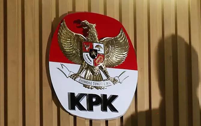 Boyong Sejumlah Bukti Dari Rumah Tan Pauline, KPK Lanjutkan Penyidikan Kasus Gratifikasi Eks Bupati Kukar Rita Widyasari