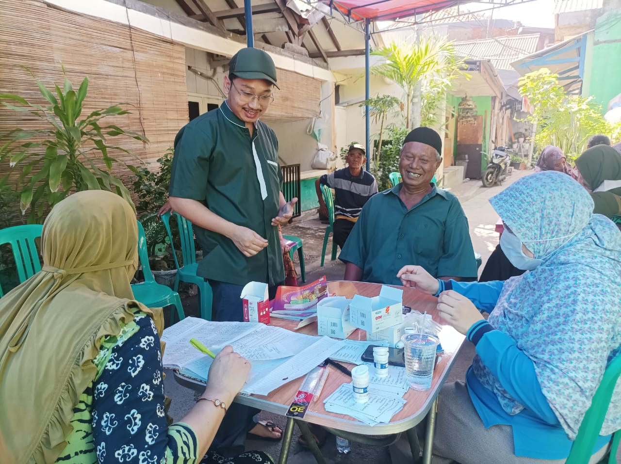 Muhammad Lefy Kunjungi Pemeriksaan Kesehatan Gratis untuk Lansia