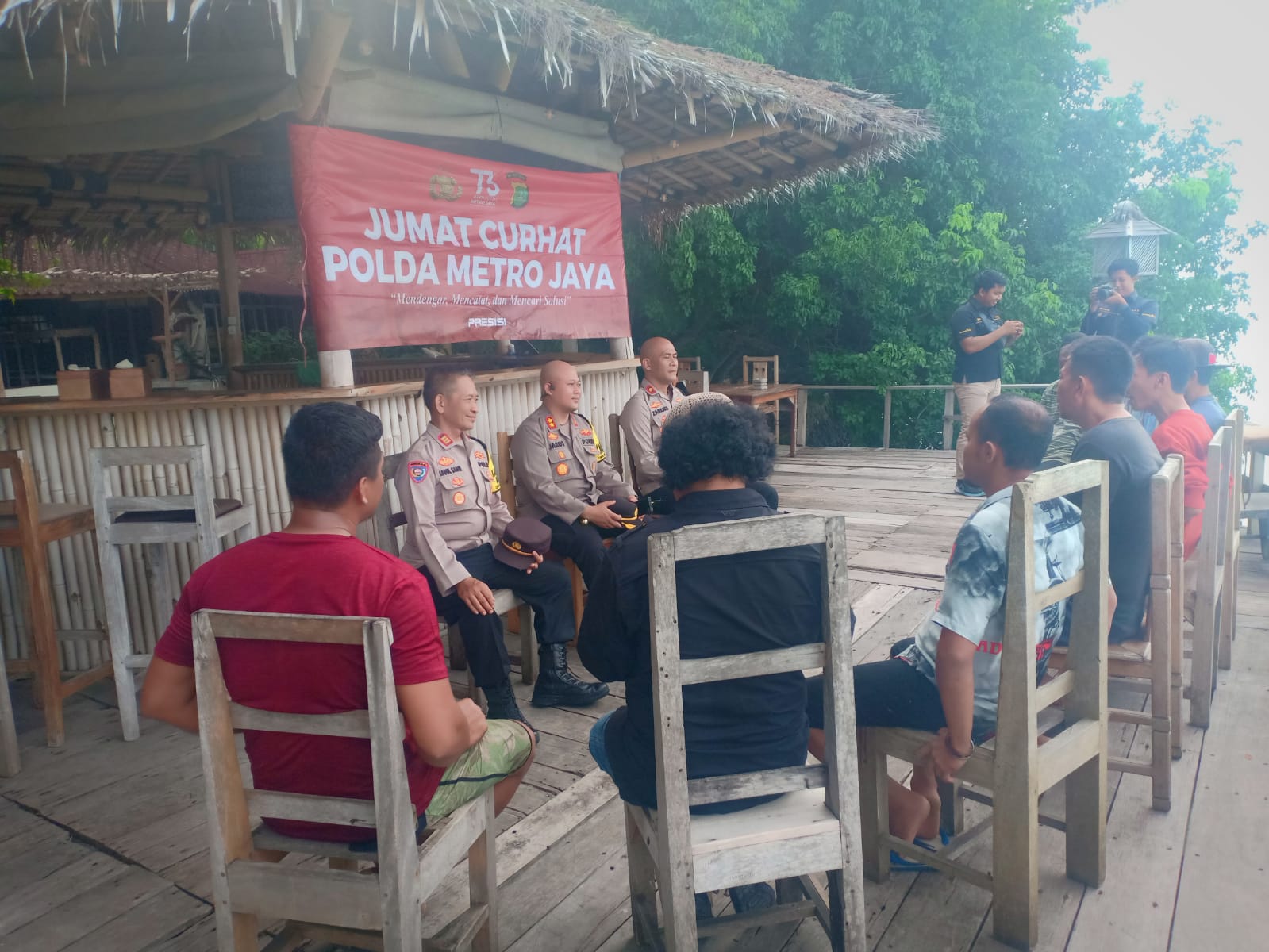 Kapolres Kepulauan Seribu Ajak Wisatawan Patuhi Protokol Kesehatan dan Keselamatan di Pulau Macan